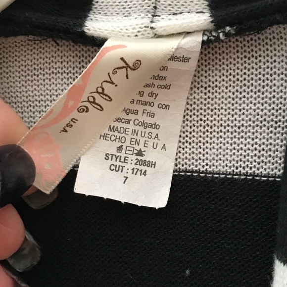 Adorable Cardigan - Picture 4 of 4